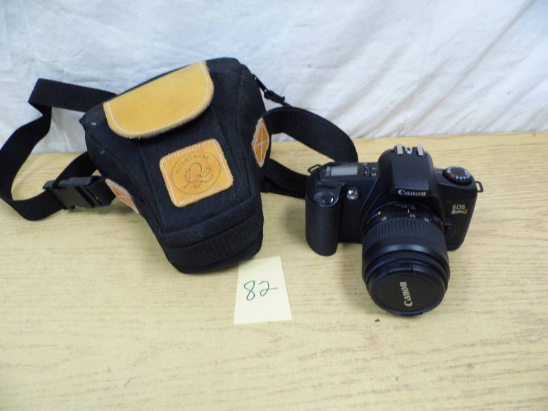 lot 82 image: Canon 35mm Camera