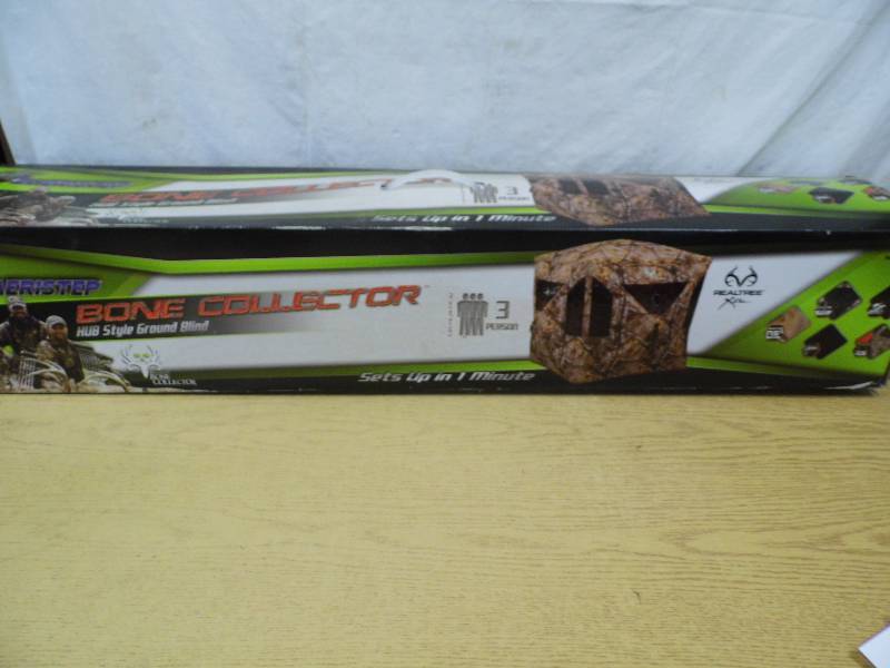 lot 133 image: Bone Collector Ground Blind