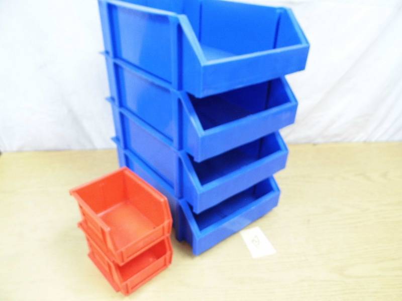 lot 137 image: Parts Bins