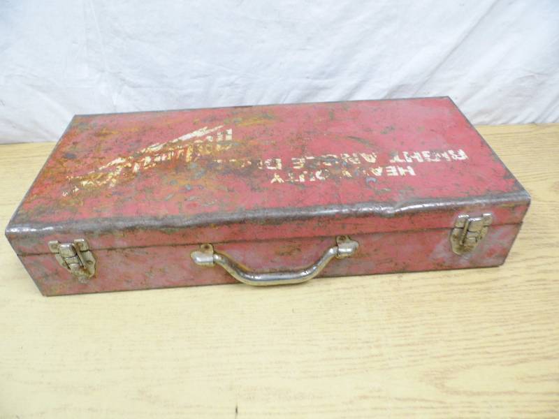 lot 147 image: Milwaukee Drill