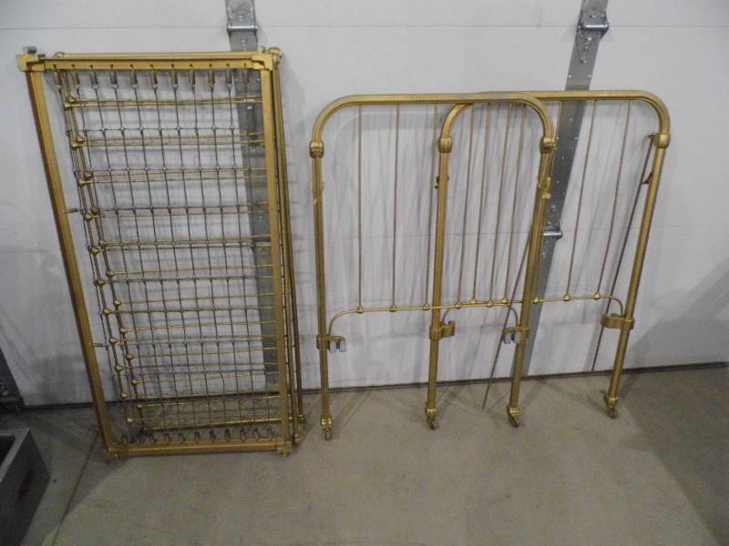 lot 155 image: Antiquie Metal Crib