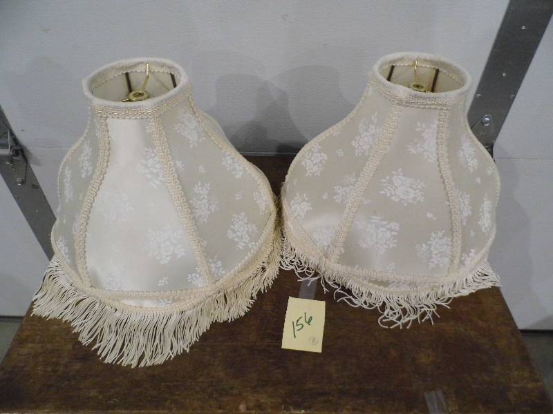 lot 156 image: Lot of 2 Lamp Shades