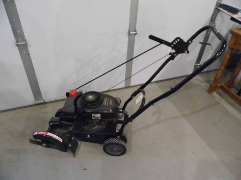lot 165 image: Craftsman Edger
