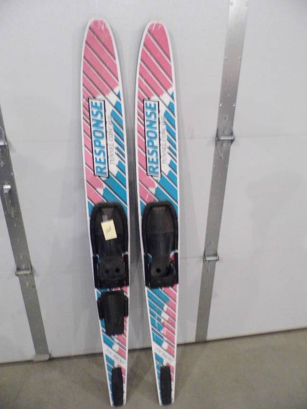 lot 168 image: Waterskis