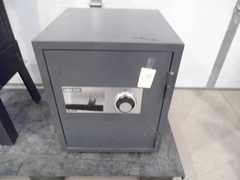 lot 174 image: Meilink Safe