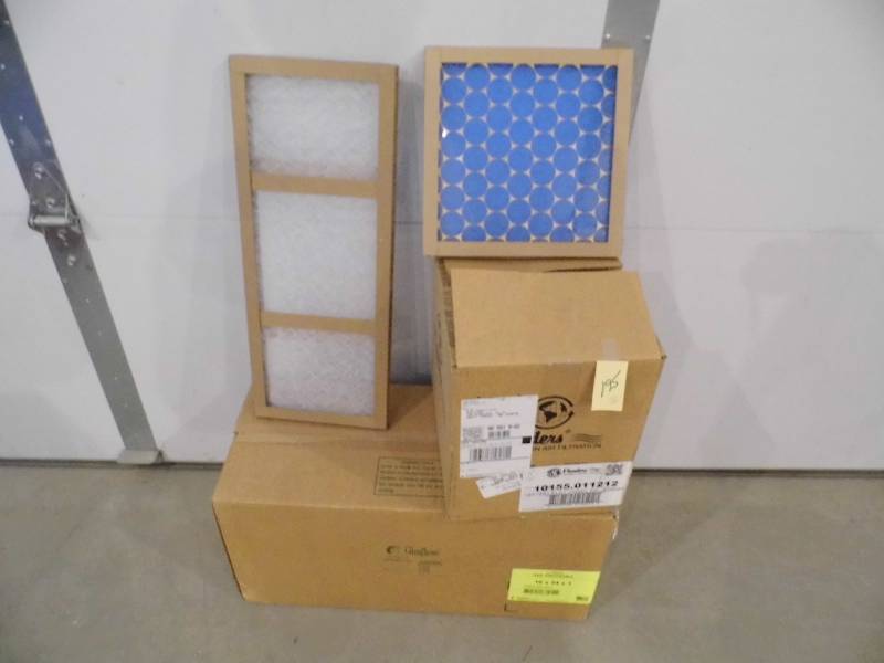 lot 195 image: Filters