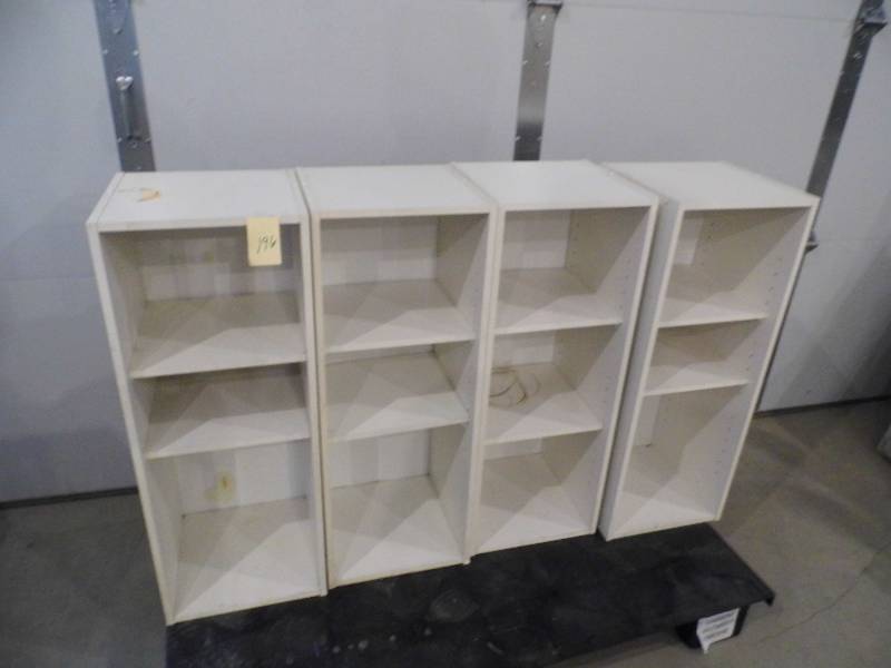 lot 196 image: Lot of 4 White Shelf Units