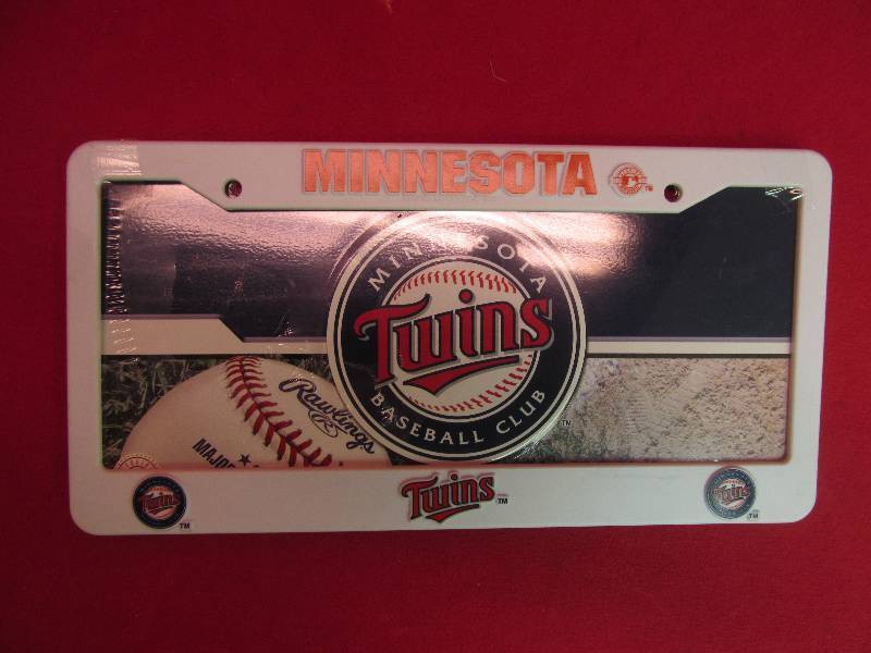 lot 3 image: MN Twins license plate