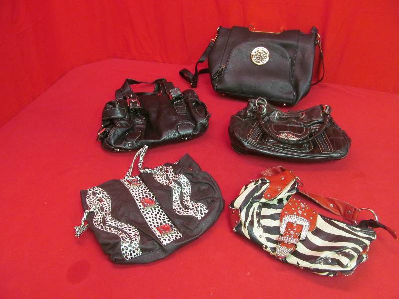 lot 16 image: hand bags
