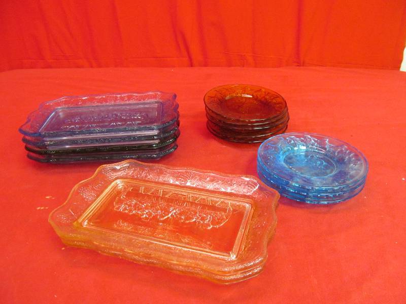 lot 116 image: vintage plates