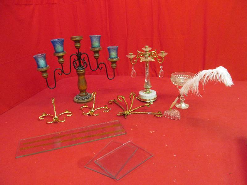 lot 144 image: vintage desk set, shelf,