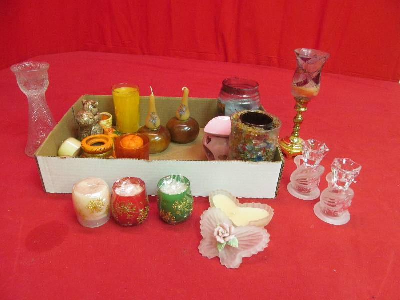 lot 38 image: candle holders