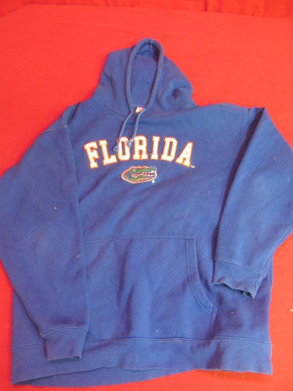 lot 102 image: Florida Gator Hoodie