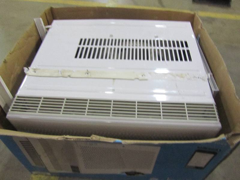 lot 69 image: Quirky Aros App-Enabled 8,000 BTU Window Air Conditioner
