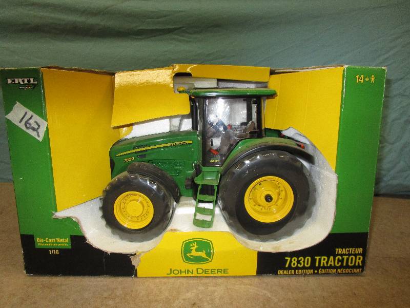 John Deere ERTL 7830  Tractor Dealer Edition