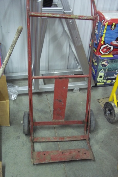 lot 51 image: Red 2 wheel cart