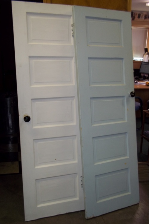 lot 30 image: 2 Vintage doors