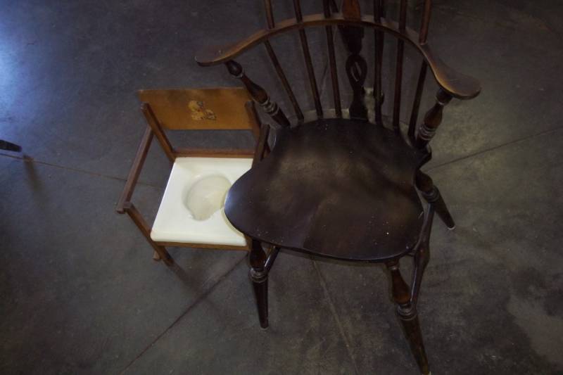 lot 67 image: Vintage folding wood potty chair - great flower planter Vintage Chair