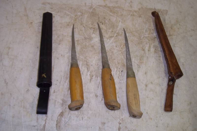 lot 71 image: Rapala fillet knives