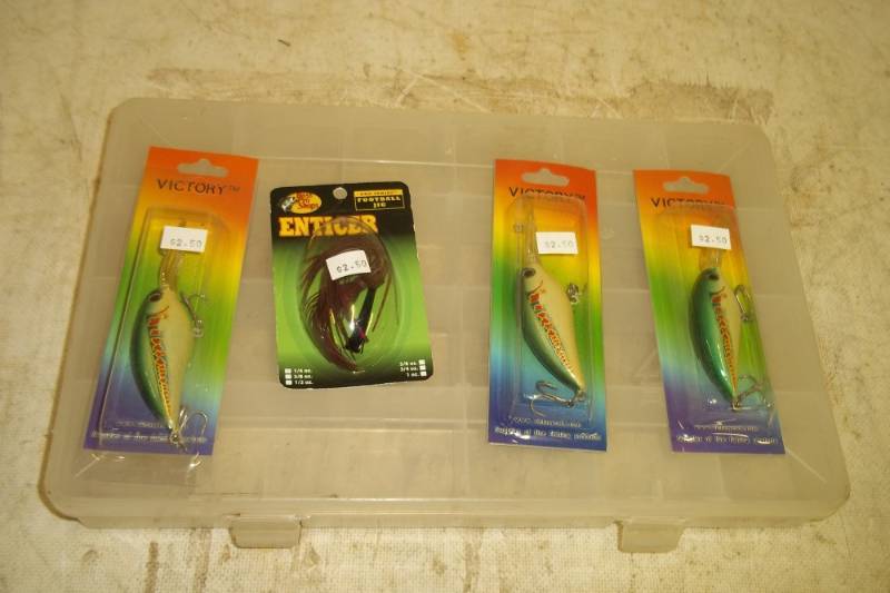 lot 78 image: 4 Assorted lures with tackle box