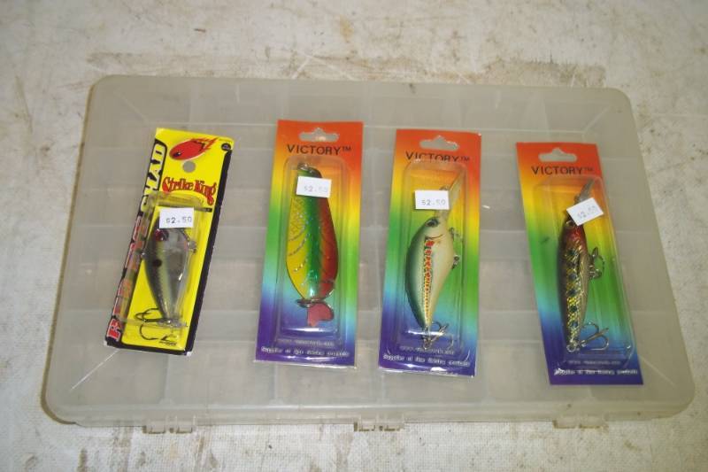 lot 80 image: 4 Assorted lures with tackle box