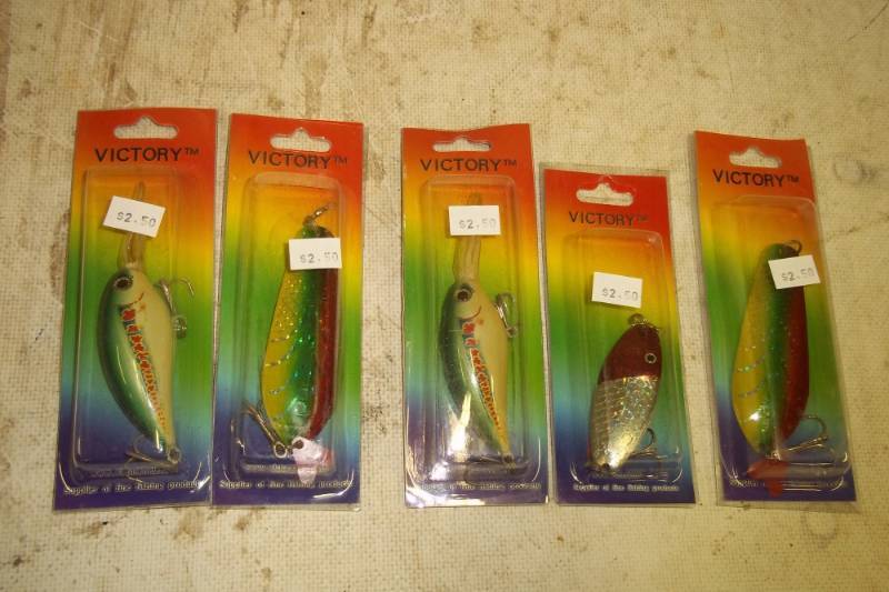 lot 82 image: 5 Assorted lures