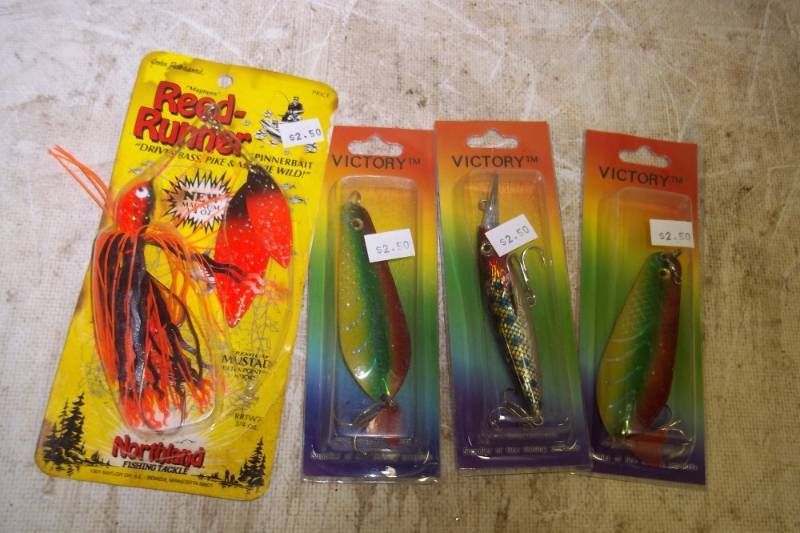 lot 98 image: 4 Assorted lures