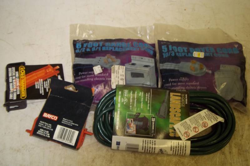 lot 99 image: 2 Range Cords, outdoor extension cord, 2 ea. Cord lock