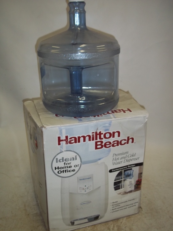 lot 113 image: Water dispenser