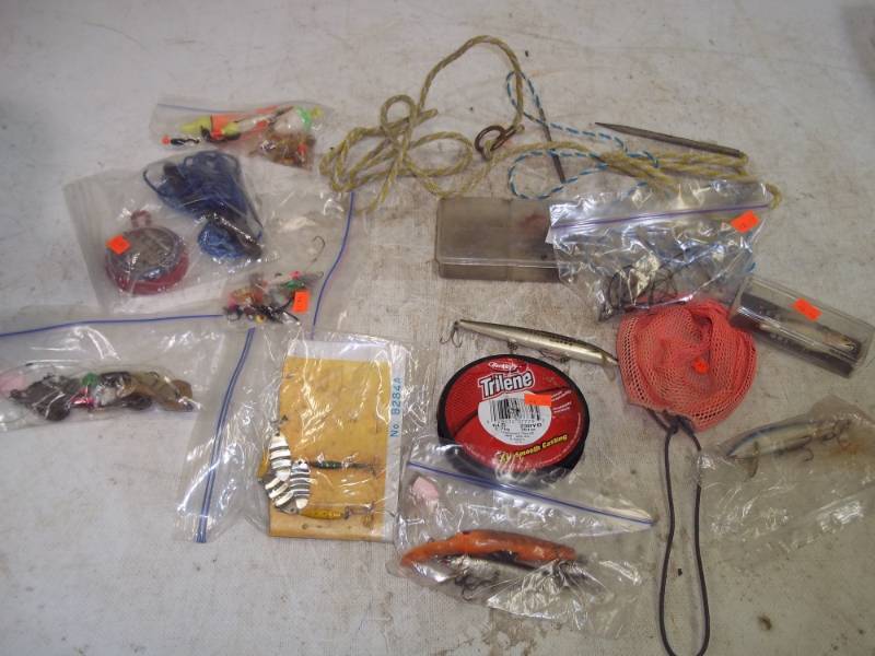 lot 117 image: Fishing supplies and tackle