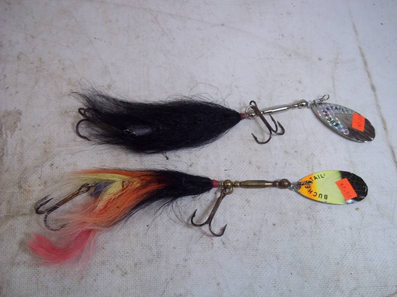 lot 120 image: Fishing supplies and tackle