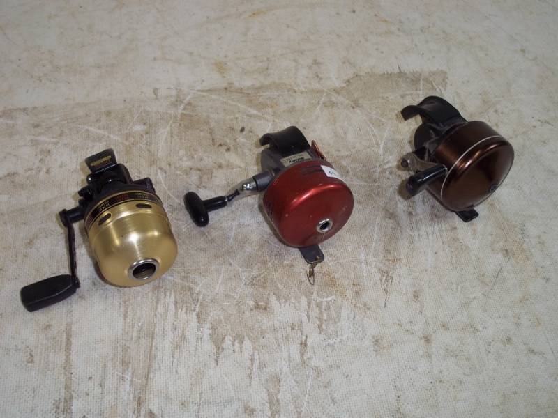 lot 135 image: 3 Fishing Reels