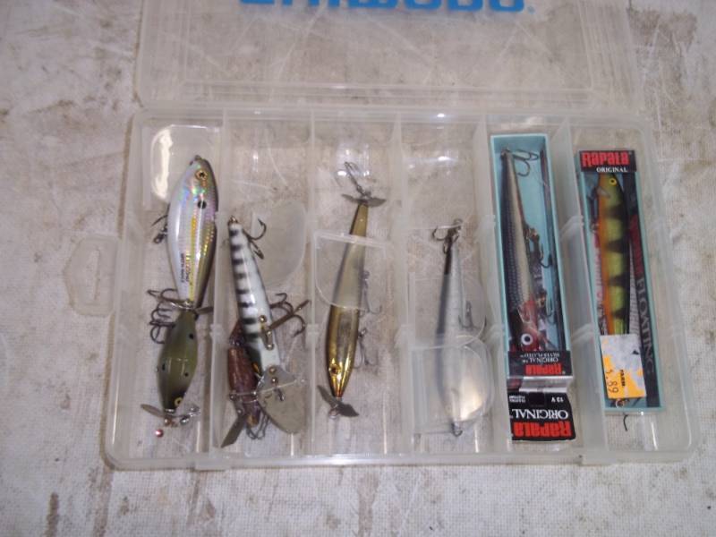 lot 154 image: Tackle Box with Fishing Lures