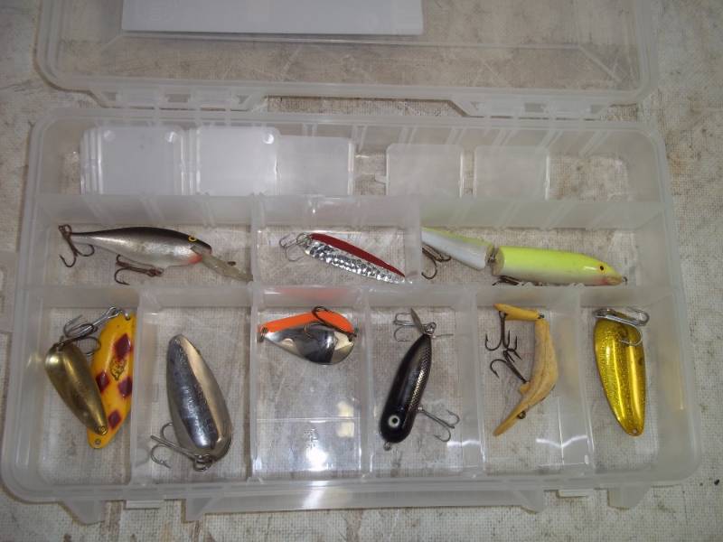 lot 160 image: Tackle Box with Fishing Lures