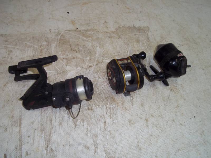 lot 164 image: 3 Fishing Reels