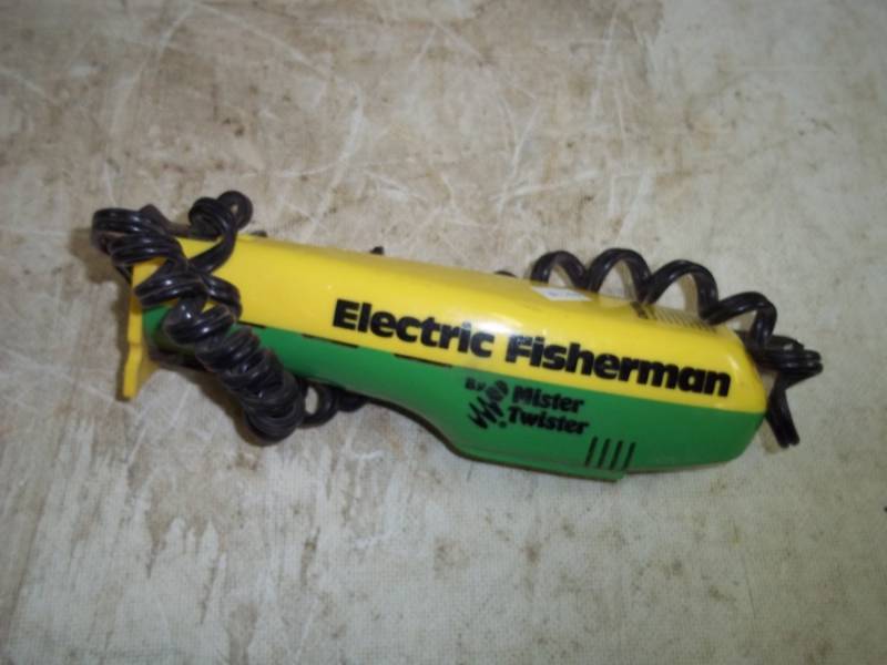 lot 169 image: Electric Knife