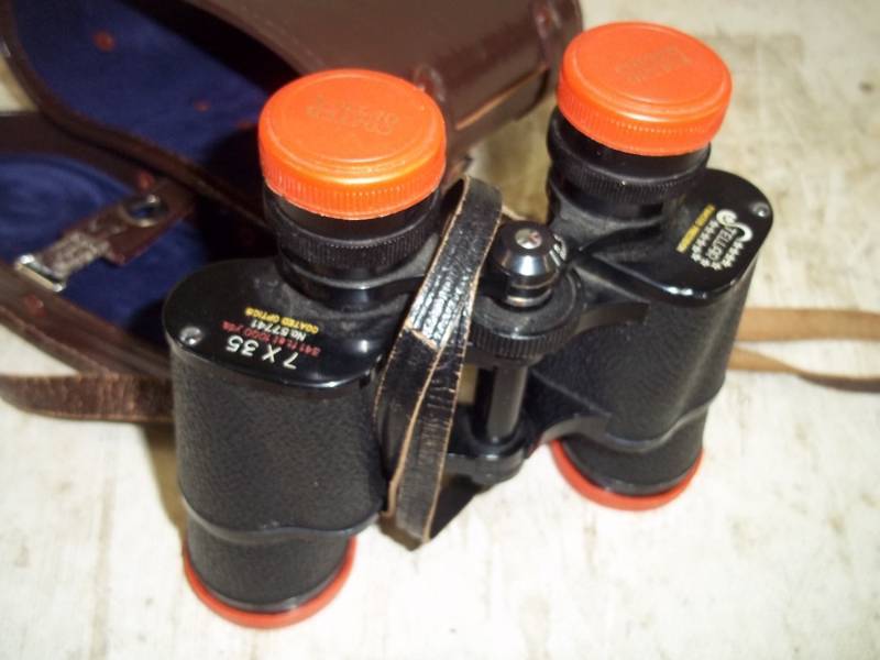 lot 194 image: Binoculars