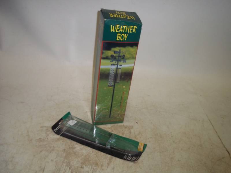 lot 208 image: Weather Station and rain Gauge