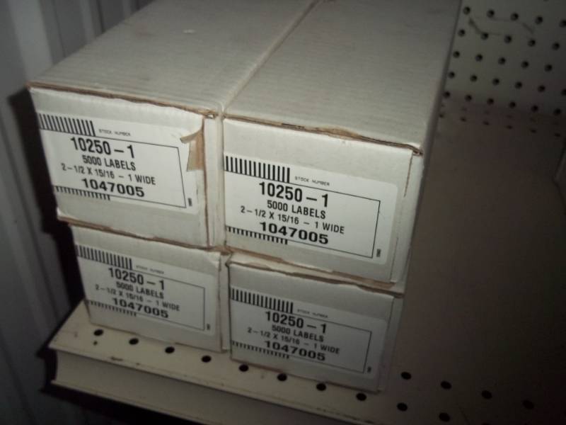 lot 222 image: 20,000 Labels