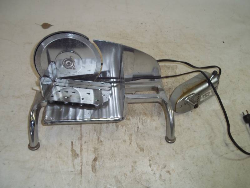 lot 265 image: Meat slicer
