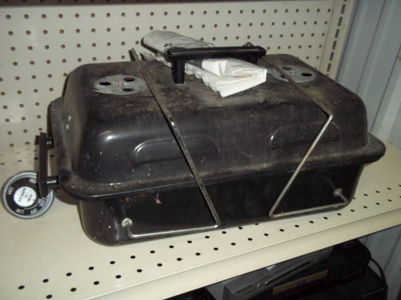 lot 267 image: Propane portable grill