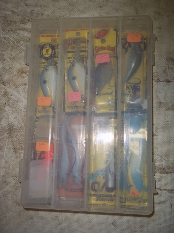 lot 289 image: Tackle Box with Tackle