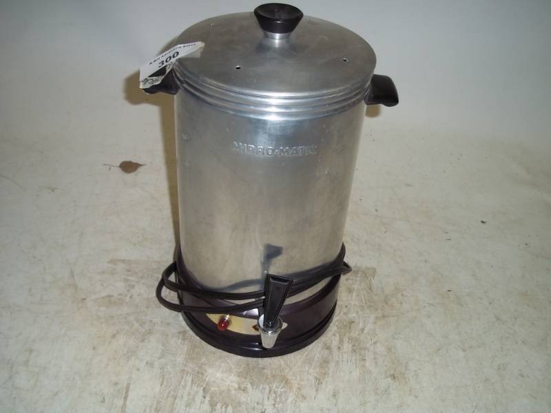 lot 300 image: Percolating Coffee Pot