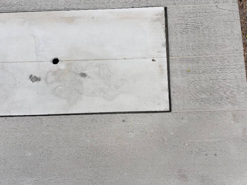 lot 42 image: Rectangle Concrete Table  Bench Top with Insert