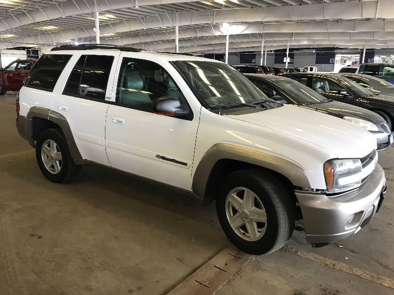 lot 2 image: 2003 Chevrolet Trailblazer LTZ 4x4