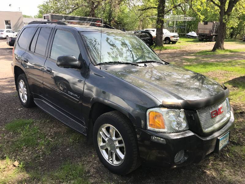 lot 18 image: 2006 GMC Envoy Denali....MECHANIC SPECIAL
