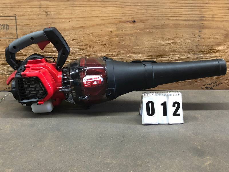 lot 12 image: Troy-Bilt JET 27cc 2-cycle Leaf Blower - Mixed Flow Blower