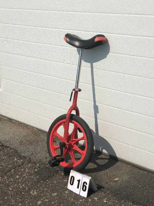 lot 16 image: Red Jugglebug Unicycle