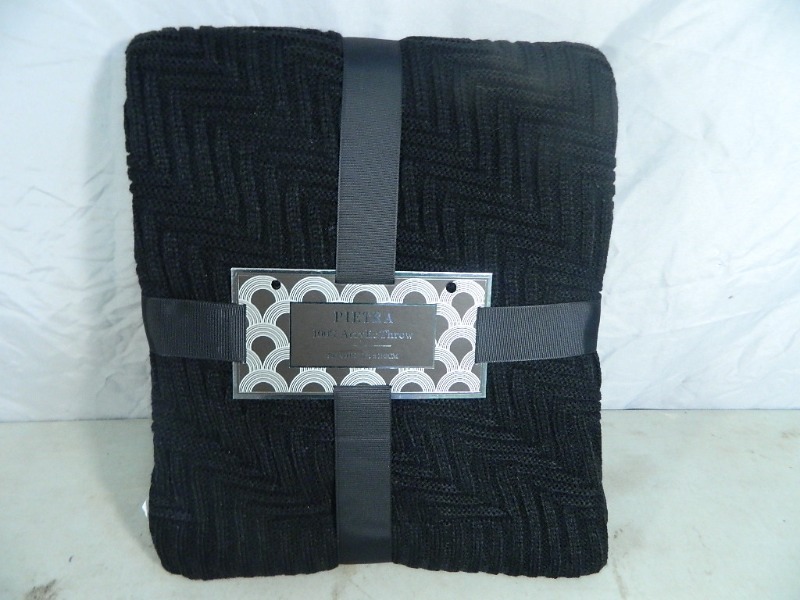 New 100% Acrylic Throw