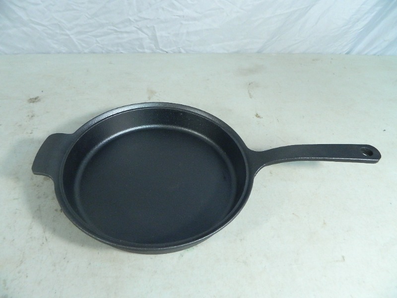 New Cast Iron Pan